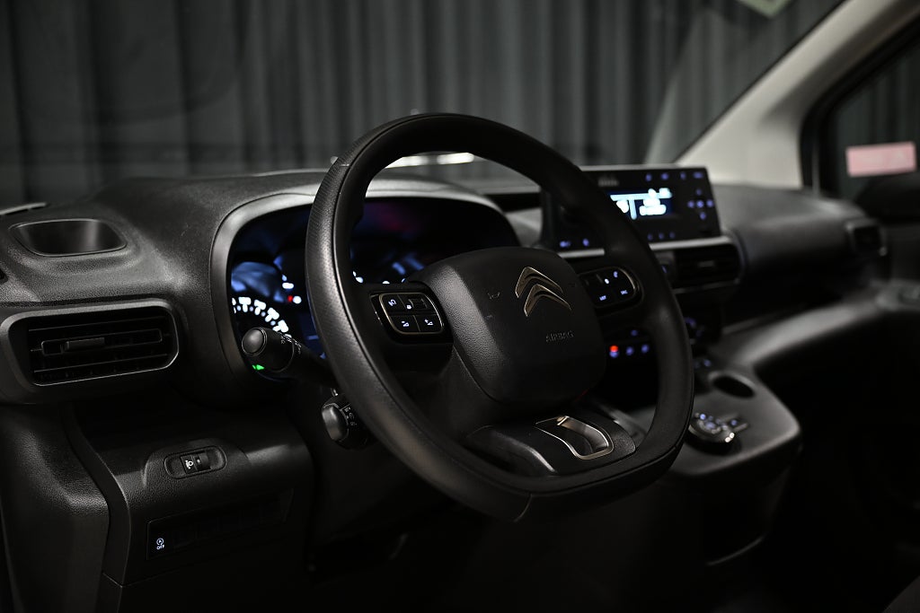 03f12a02 e9e4 bdeb 12f8 000084d3db07.jpg