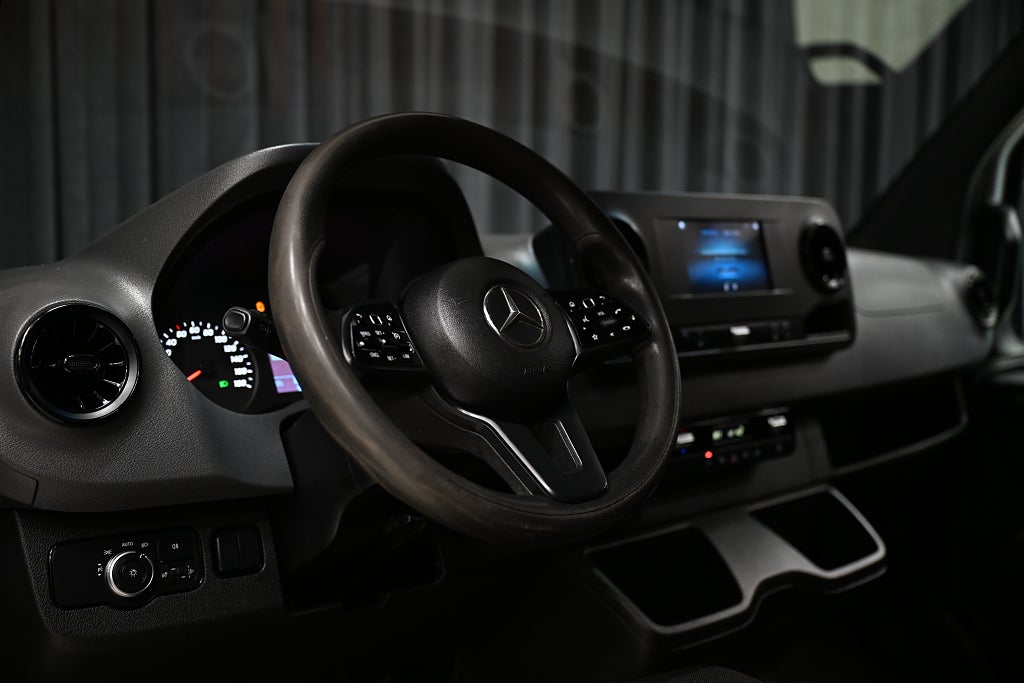 03fca313 8f33 b6ca 379d 00007c836820.jpg