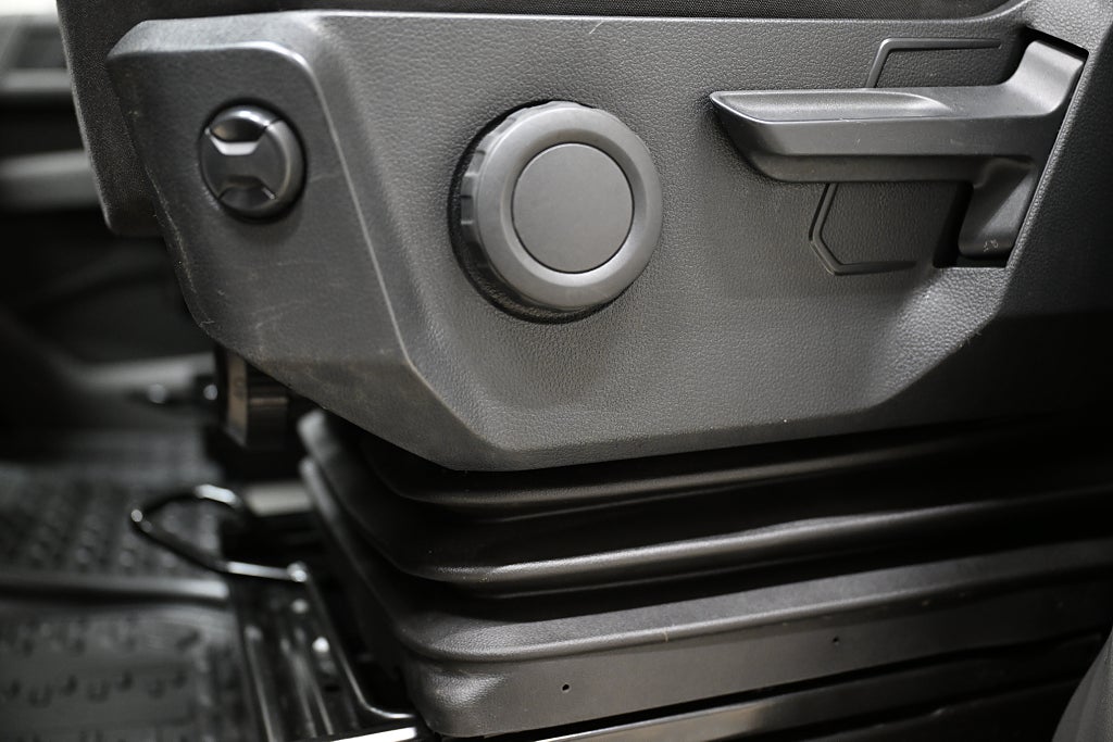 086b8a99 7cfa 0977 2d2e 00001afb3ede.jpg