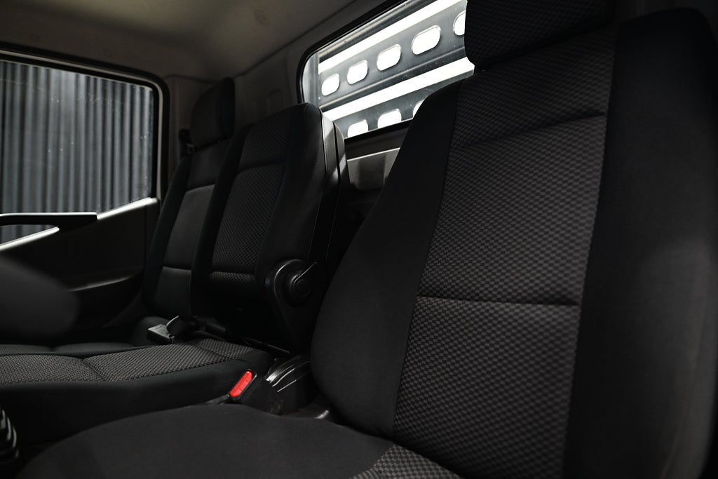 117efb35 fc3a 8317 0c47 000074187e3d.jpg