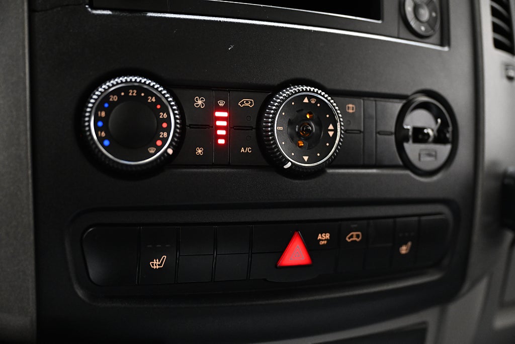 1f0c8d0d 9882 5b8e 6a93 0000de088b3a.jpg