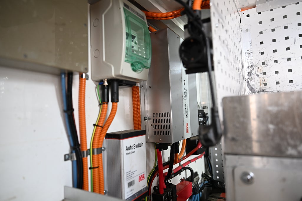 22121d1f 239f 23e4 cb11 0000f72c4e89.jpg