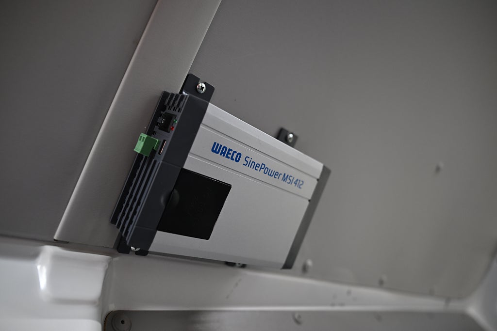 24c71b02 5012 e87b 3ca7 0000e01b3678.jpg