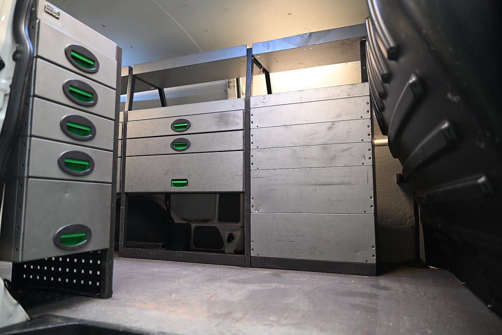 26cc2765 1361 1b9d a4de 00000aa6edaa.jpg