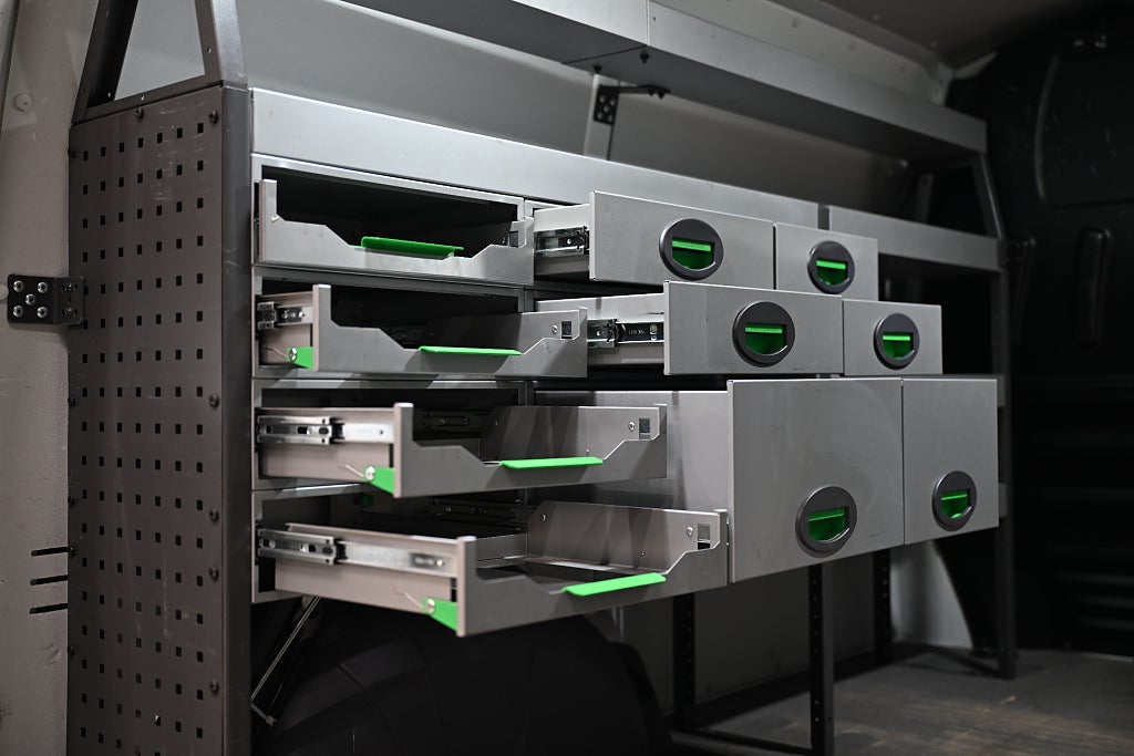 270e3042 533c 713b 6938 0000507f936f.jpg