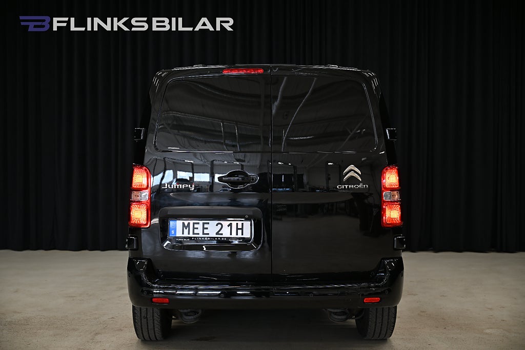 2b818661 81b0 571e 6e6e 000007339659.jpg