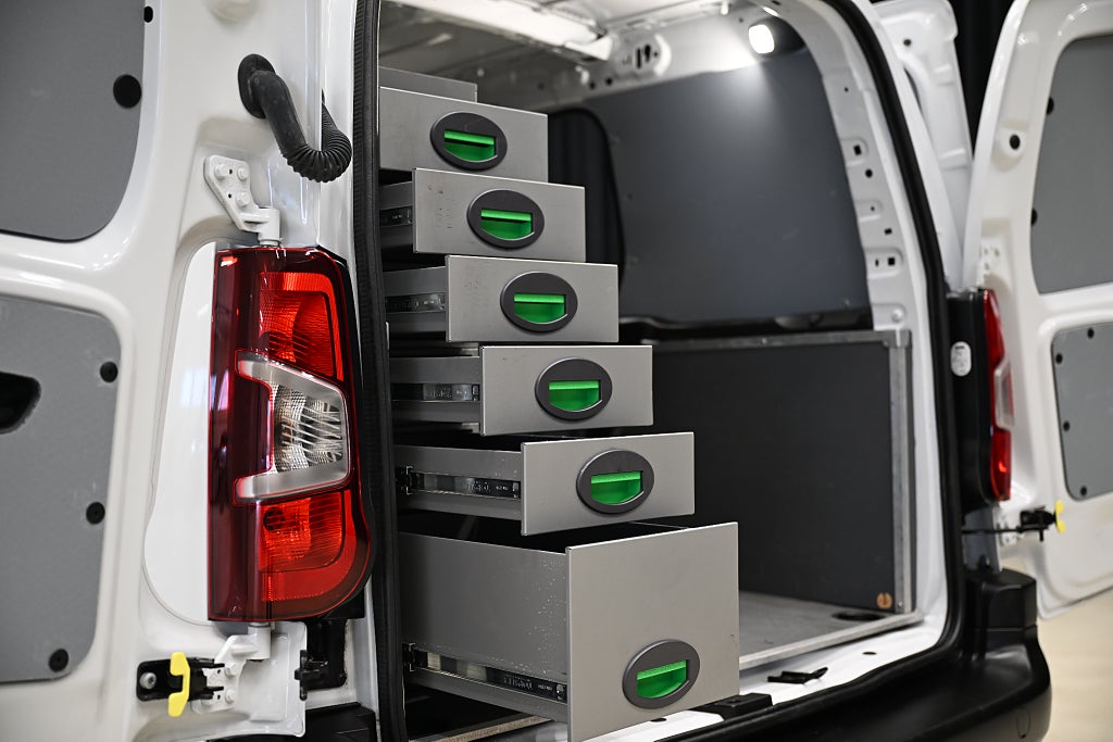 30120a1f b21d 2722 3f37 00001cbe3d57.jpg