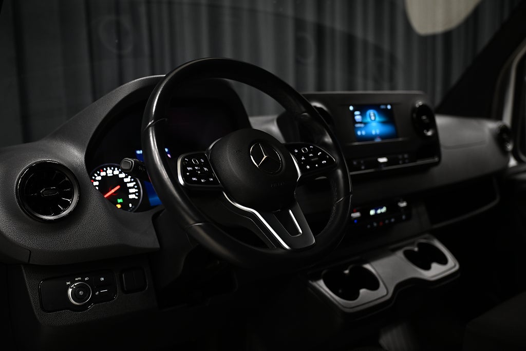 30c2e5d9 1764 a2a7 5c72 000045d5f381.jpg