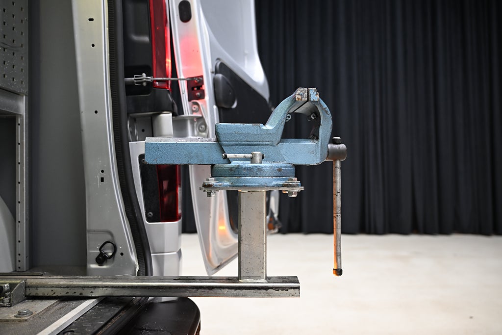 326f59b0 b181 3411 c183 0000ff740329.jpg