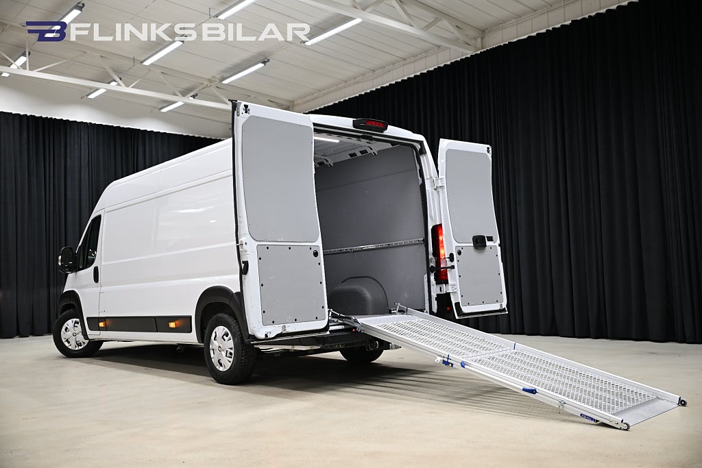 32cac2f1 97cb ff4f 7330 000097f4aa6d.jpg