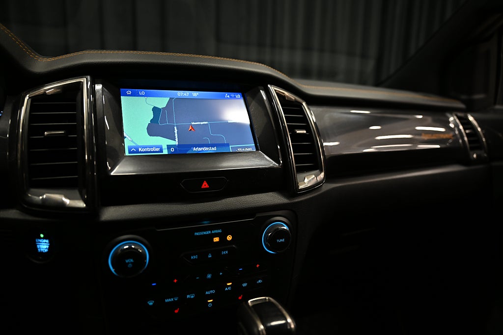 3356e5fe 85a7 3e59 2273 000002edc4c1.jpg