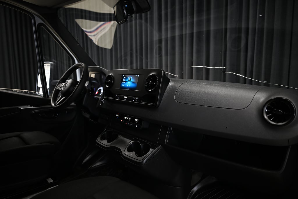 366bb5b1 c95a 9985 d194 0000e366241a.jpg