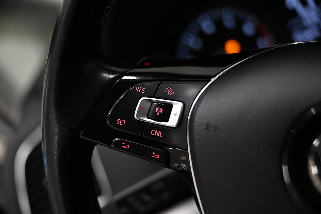 3719caff b316 5eca 9809 0000ec3fbf4d.jpg