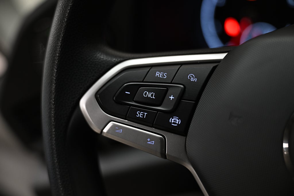 372c1b64 a748 6a69 83f7 0000e2cd2383.jpg