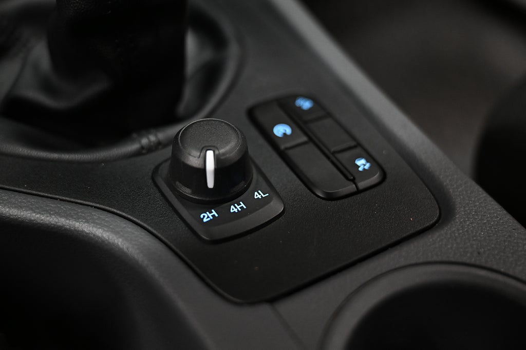 3ead0500 7438 c246 df39 000015f0e7b6.jpg