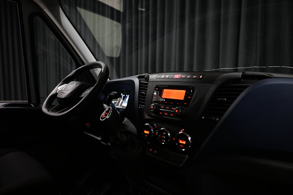 41bdd166 9e59 f38a f9c9 00007fa2f634.jpg