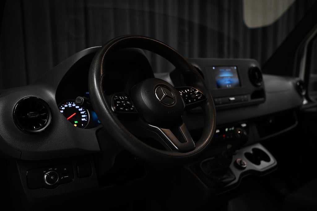 4463a5ba a9fa 1984 ecf6 00005f46d7d1.jpg