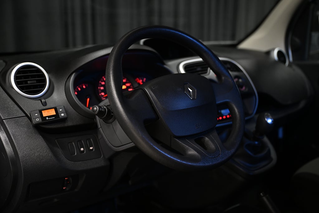 4b03522d bc68 a786 055e 00001c6bb220.jpg