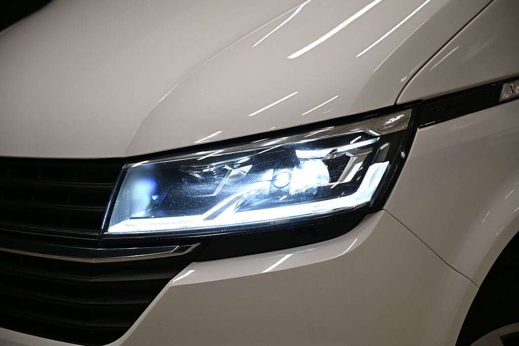 4e81b7fe c2ea feea 3524 0000e2d02a2e.jpg