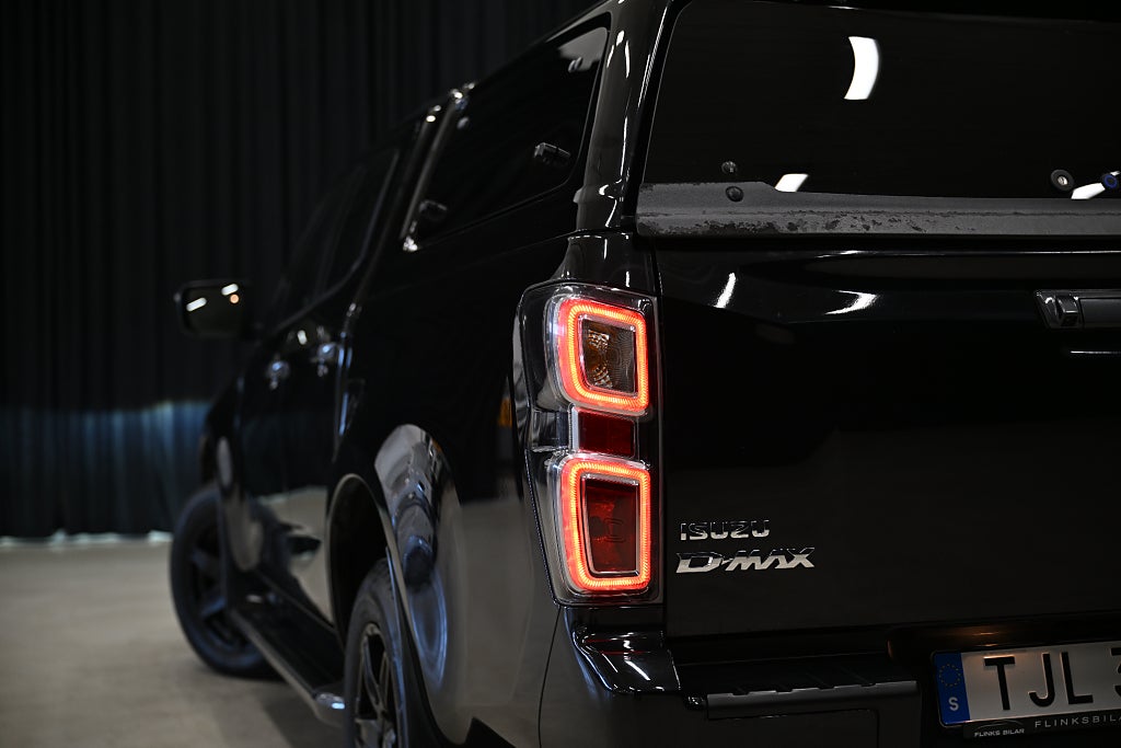 525bd443 1289 41ef 9d7a 000079375087.jpg