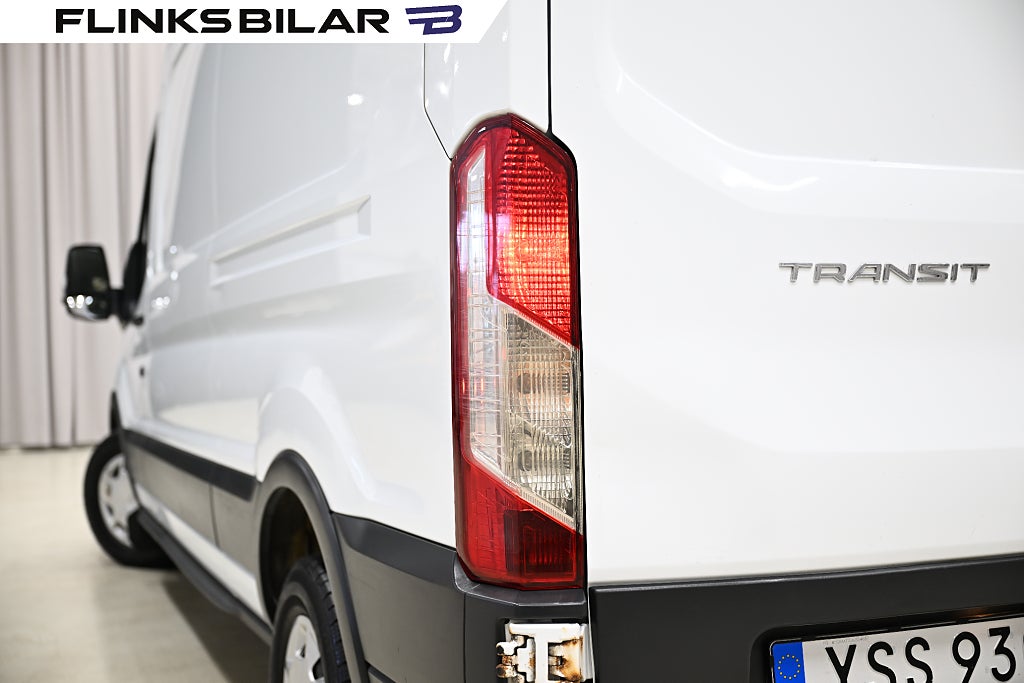 590b4cea 8259 e04f 4b29 00001ba664dd.jpg