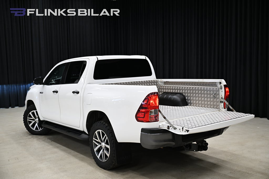 5a76ce90 2ee9 5c30 0d5c 0000b241d016.jpg