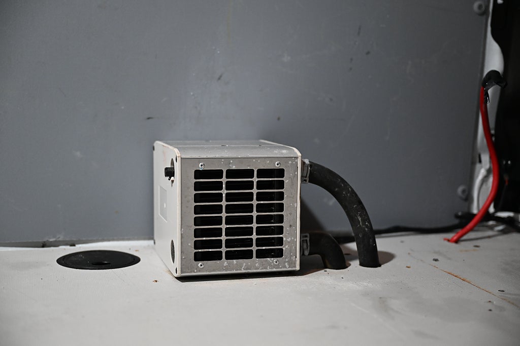 5b3c24dd 3e78 2482 1404 00001db27674.jpg