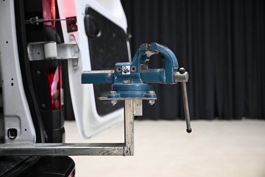 5c3ac9e1 a8a8 99cf 38dd 00001f87359a.jpg