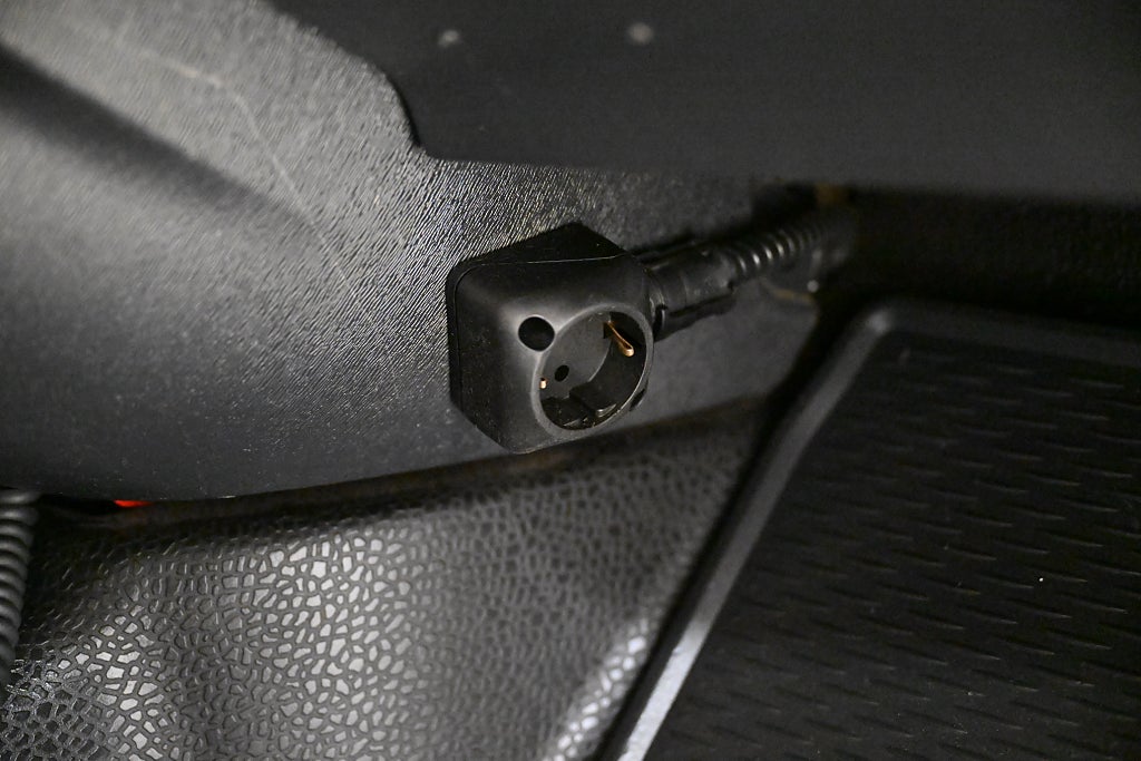 6103b5f0 2352 e69a 042f 000098a705bb.jpg