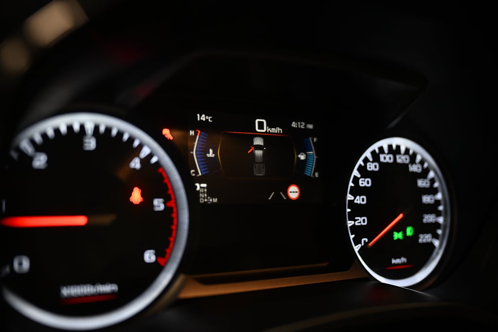 6436cfd1 acaa 5792 3d6e 0000983161b7.jpg