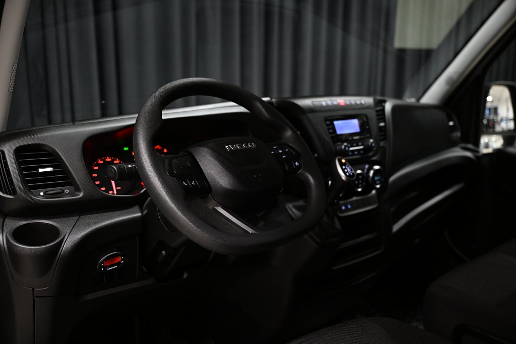 644fd329 da18 6ca0 8983 000020ee7828.jpg