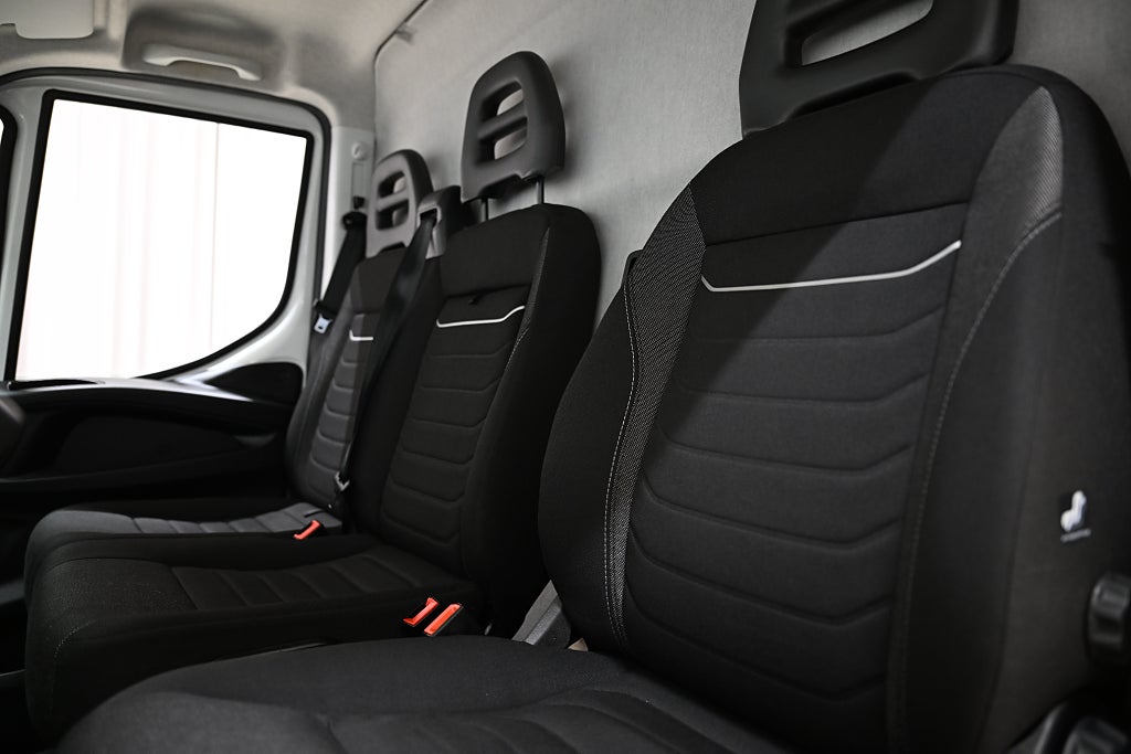 64abbbd0 2e93 11da 77f6 0000ac0adb85.jpg