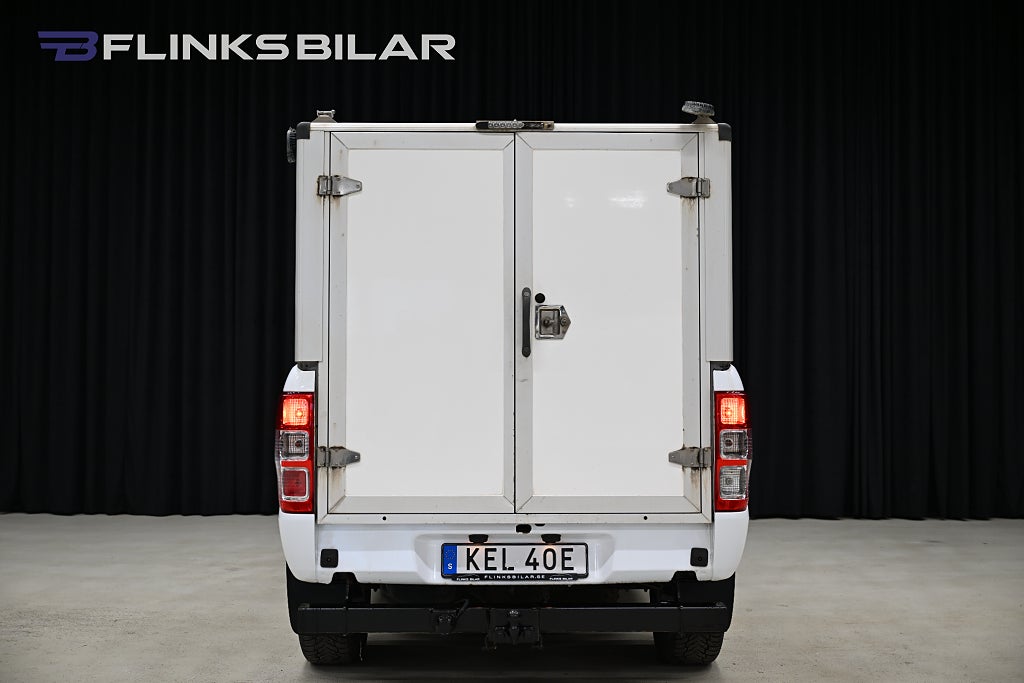 69431821 14c3 8b20 34c7 00003af95175.jpg