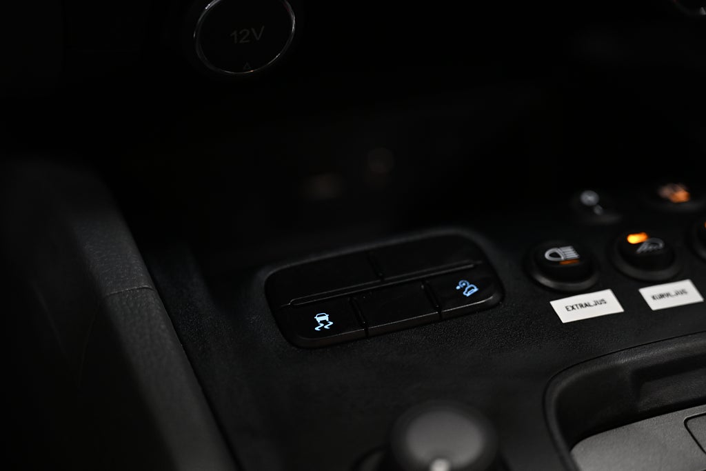 6ac7f471 19a3 7c55 e464 0000905d5228.jpg