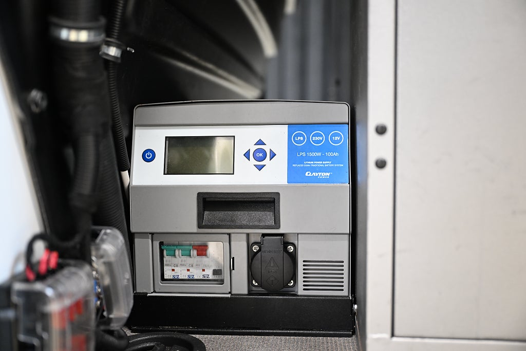 760d566c 7955 1c0b daf0 0000f171e03e.jpg