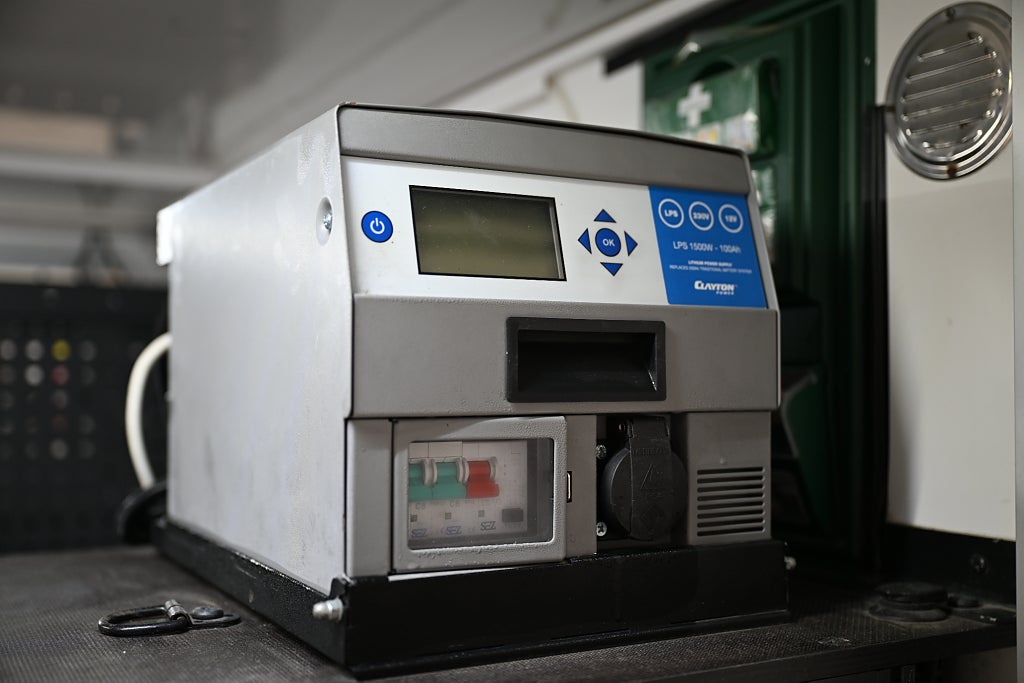 763ad047 9785 1a2f c1d1 0000dd58b1e4.jpg