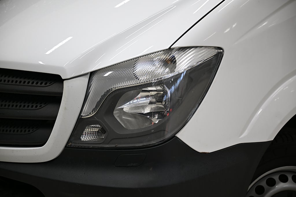 76650434 b25b 9773 23a9 000088ba6a63.jpg