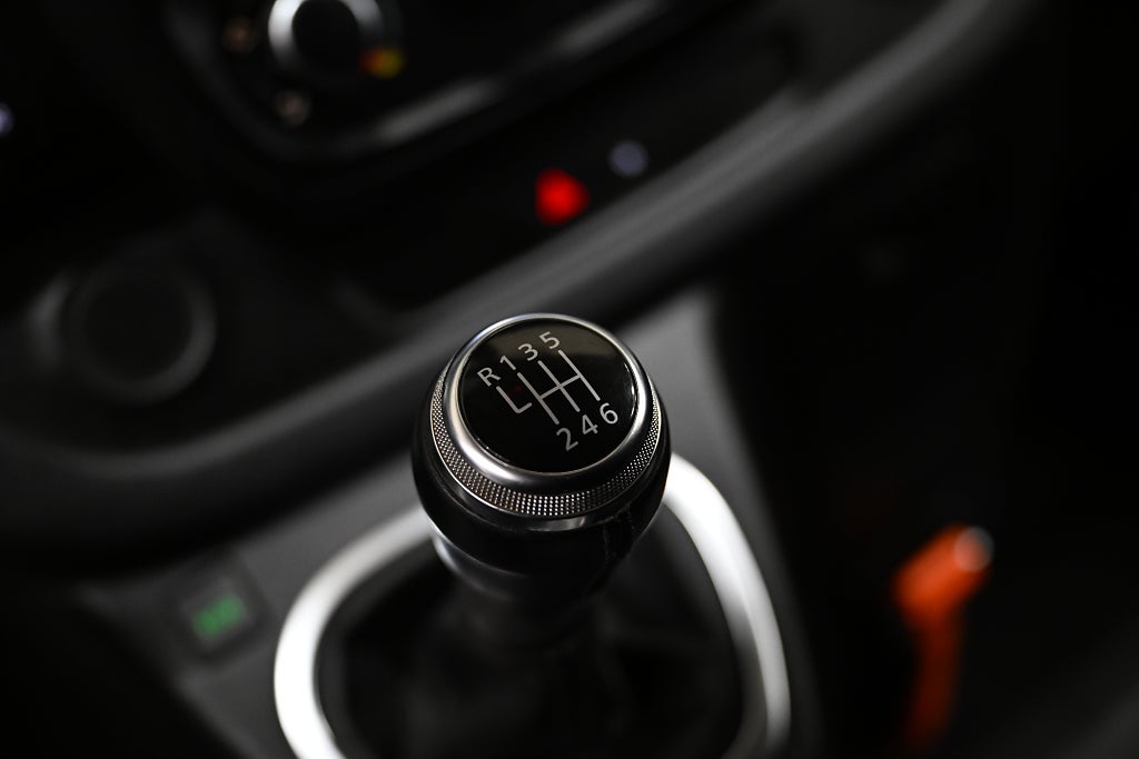 785ef2a7 6280 8269 c4b2 0000eb9af55a.jpg