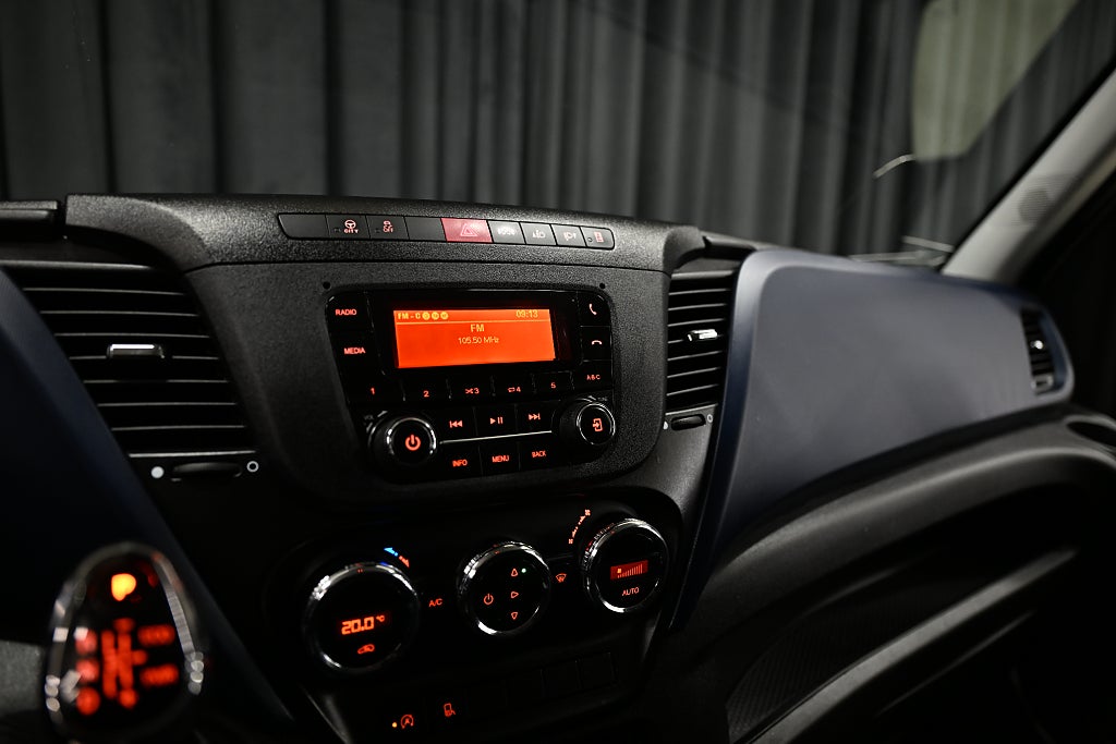 8623a687 413d 98ef c36f 000035eb0d15.jpg