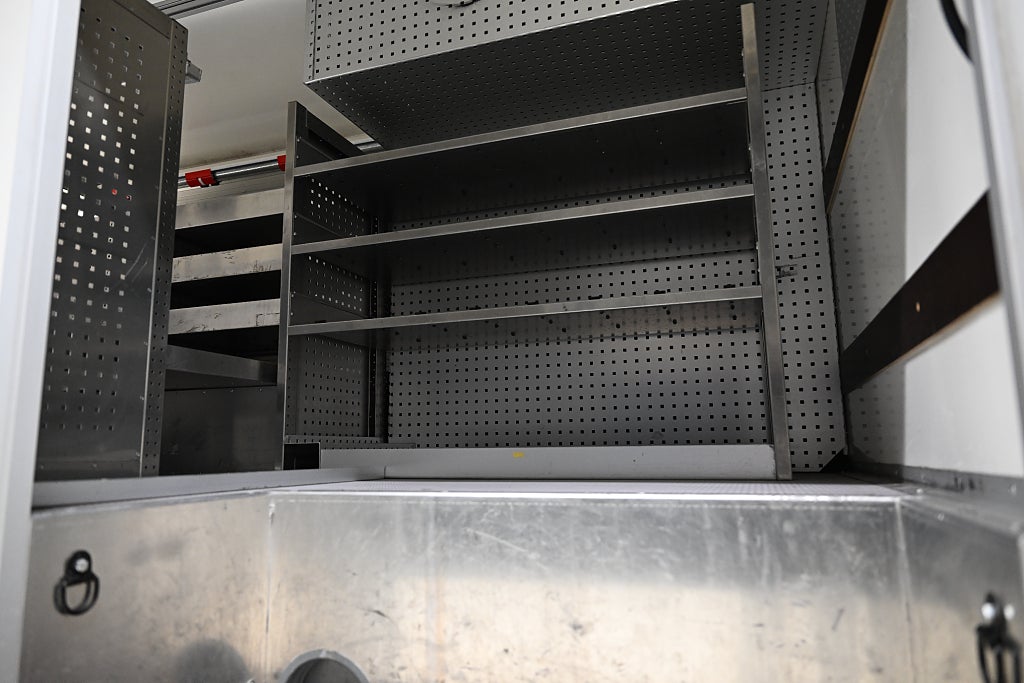 8737a129 cc8c 147a c931 00004ddc453e.jpg