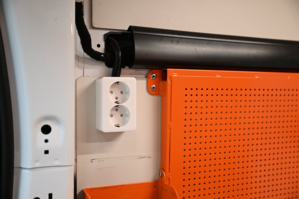 8903fccd 3fd7 9d2b 80b8 0000e6c4b8f6.jpg