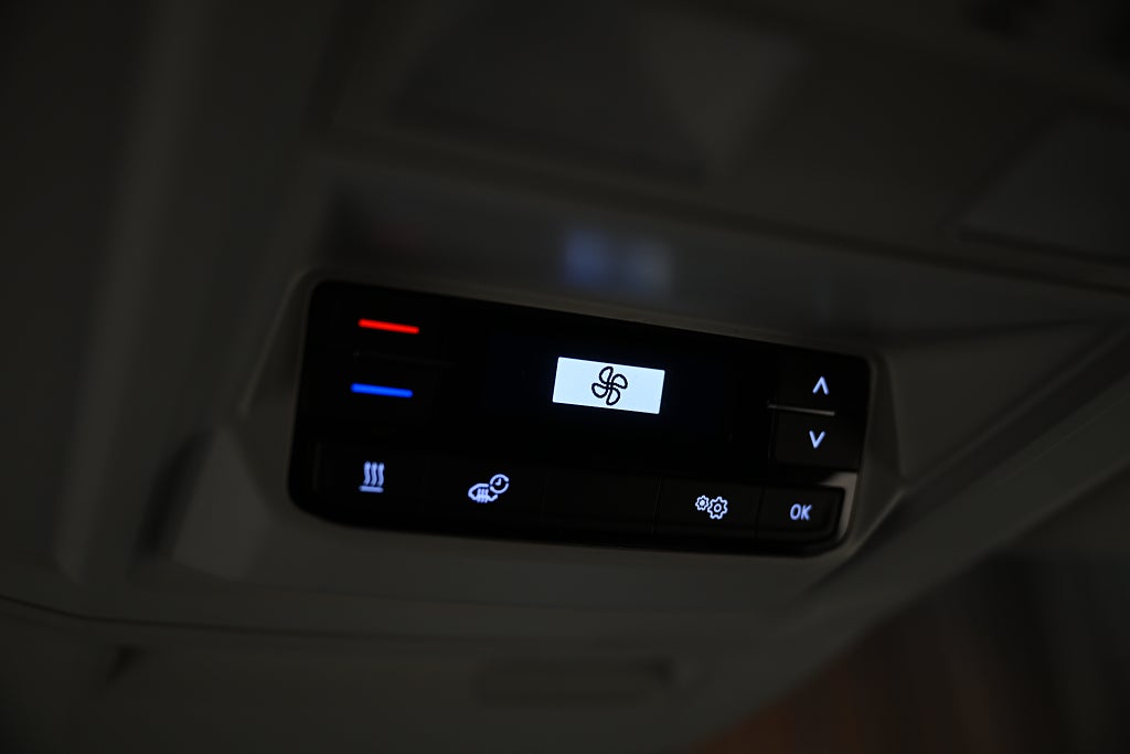 8c8c1a72 6ec2 d9c8 1469 00007847ce8e.jpg