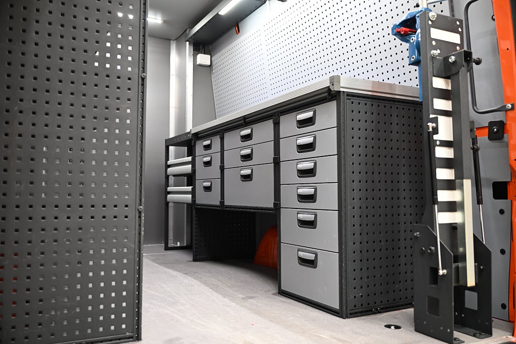 8edb5fbb ed5e 9b64 032d 000087842de3.jpg