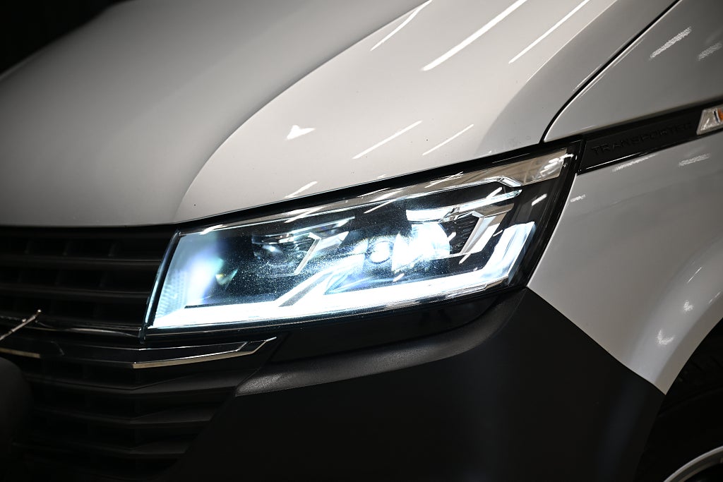 8facc193 c2f2 a331 b37a 000016564219.jpg