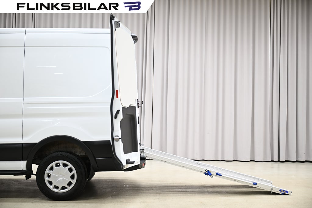 915b06f9 453e 5833 8b03 000089db6613.jpg