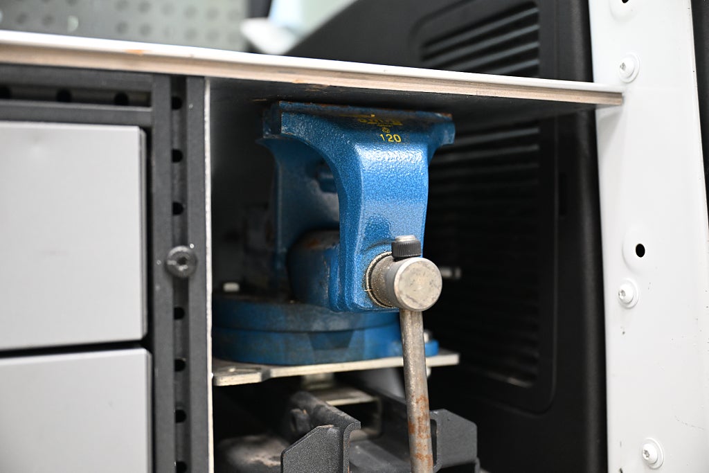 92ad43b2 e600 b8c4 8b28 0000c6e7f7bc.jpg