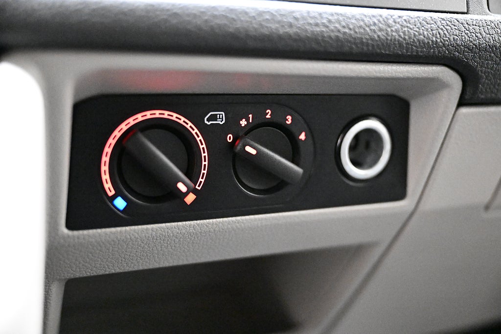 935f9635 b1d5 daf2 93cb 0000f41f90ba.jpg