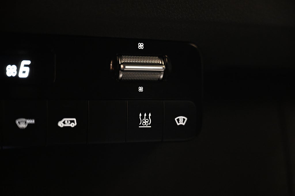 936bb009 49f2 135d 751b 00001bf76303.jpg