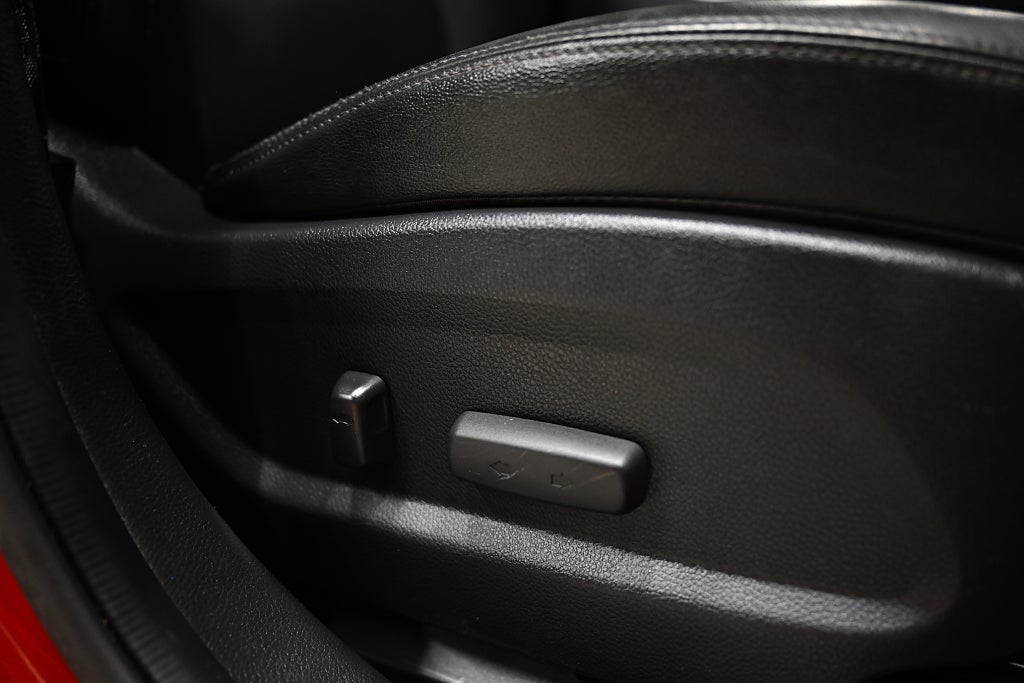 94948517 b2fb 5160 db22 00000952008a.jpg