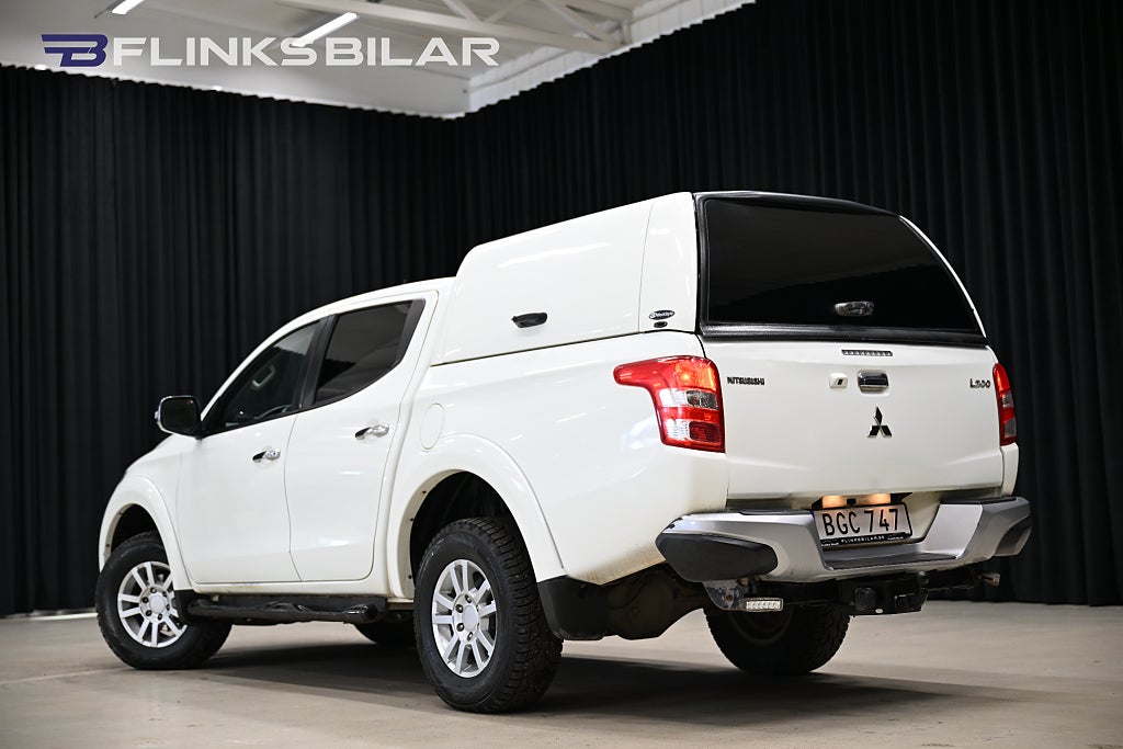 986edec0 047f 429d 47a6 0000195857f6.jpg